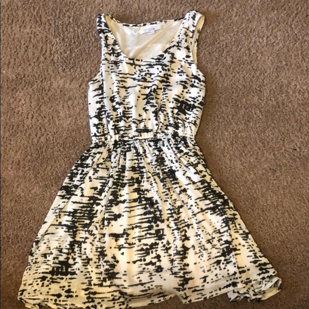 Black and white dress